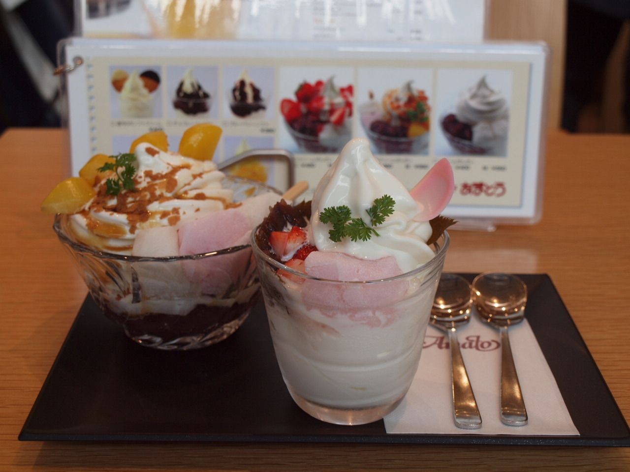 BISSE SWEETS内「あまとう」でスイーツを食す