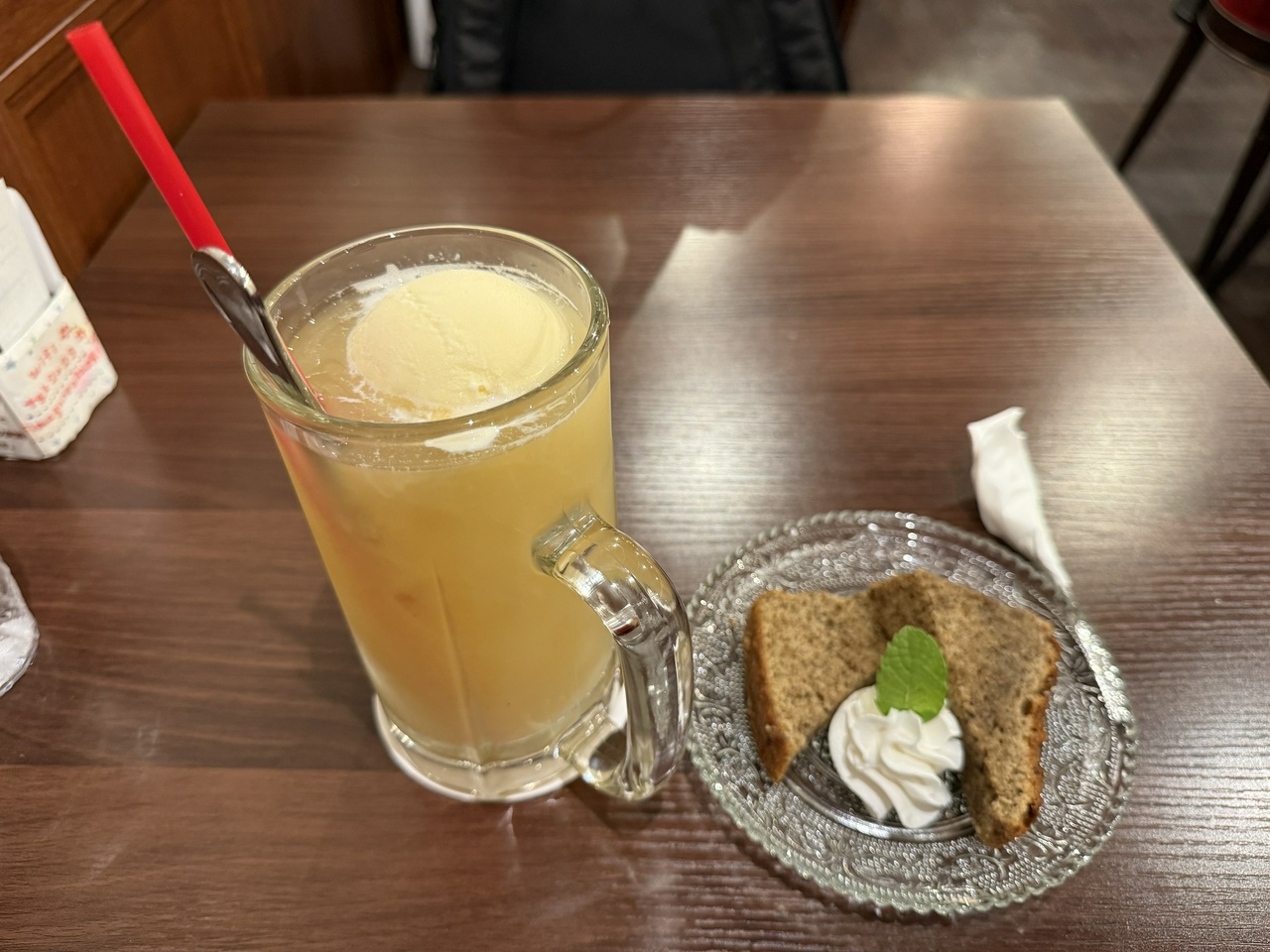 今月茶と日替わりお菓子