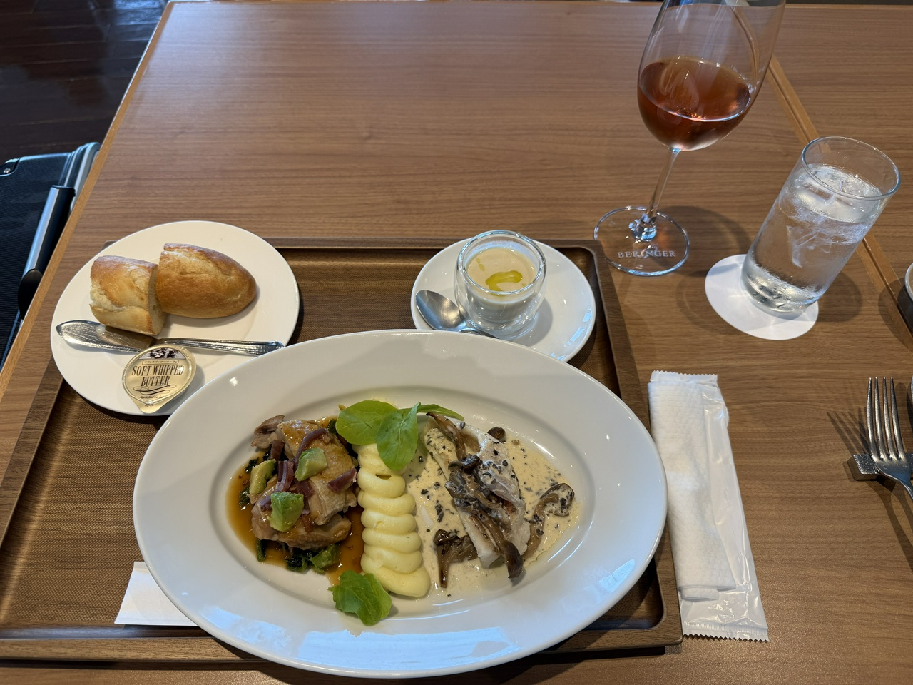 おすすめメニューのメインディッシュ @ The 30th Dining Bar