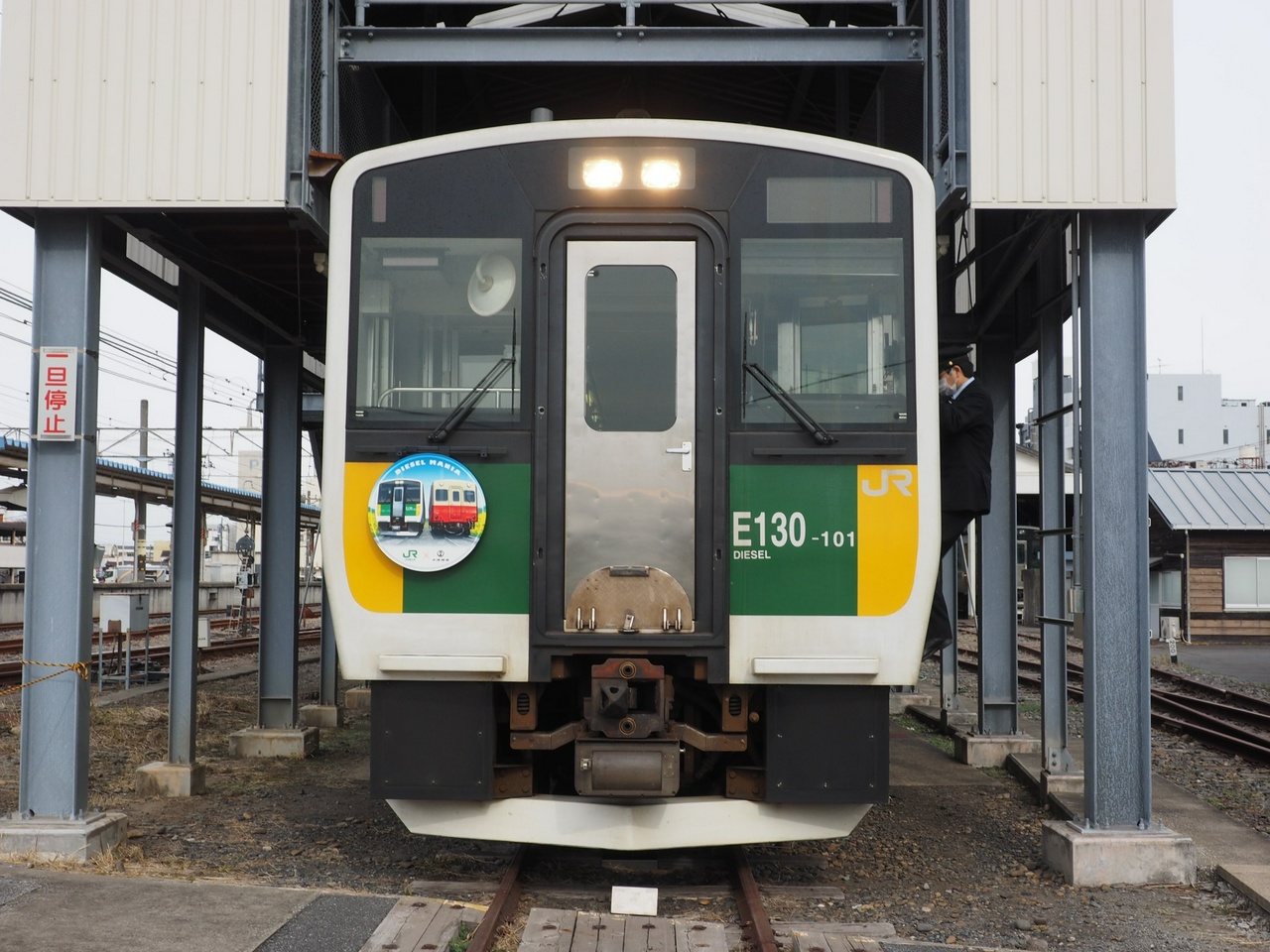 JR東日本・久留里線で運用されているキハE130型気動車