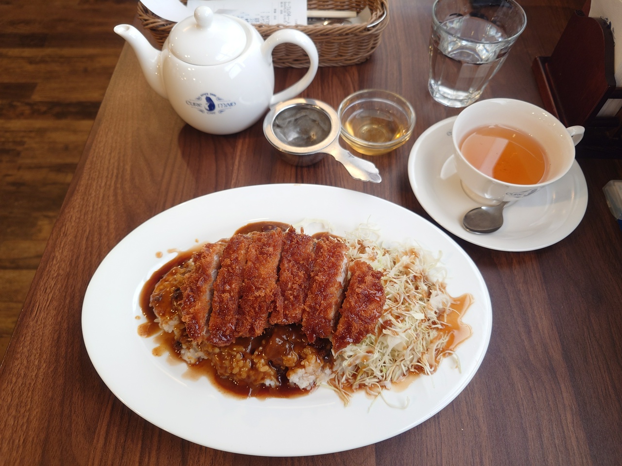 オリジナルティー「キュアシトリン」とチャンピオンカツカレー