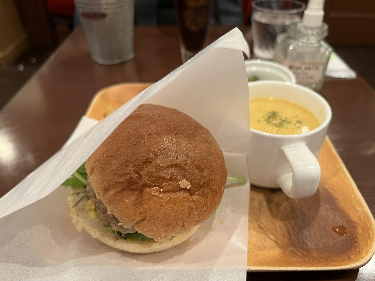 橙幻郷・ダイナーイベントのハンバーガーセット